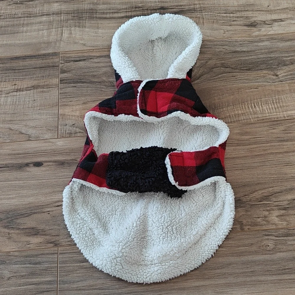 🎉3X Host Pick🎉 EUC Buffalo plaid dog coat